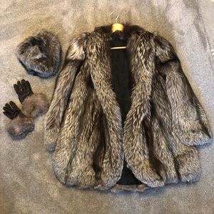 Mexa Poccnn Silver Fox Fur Coat